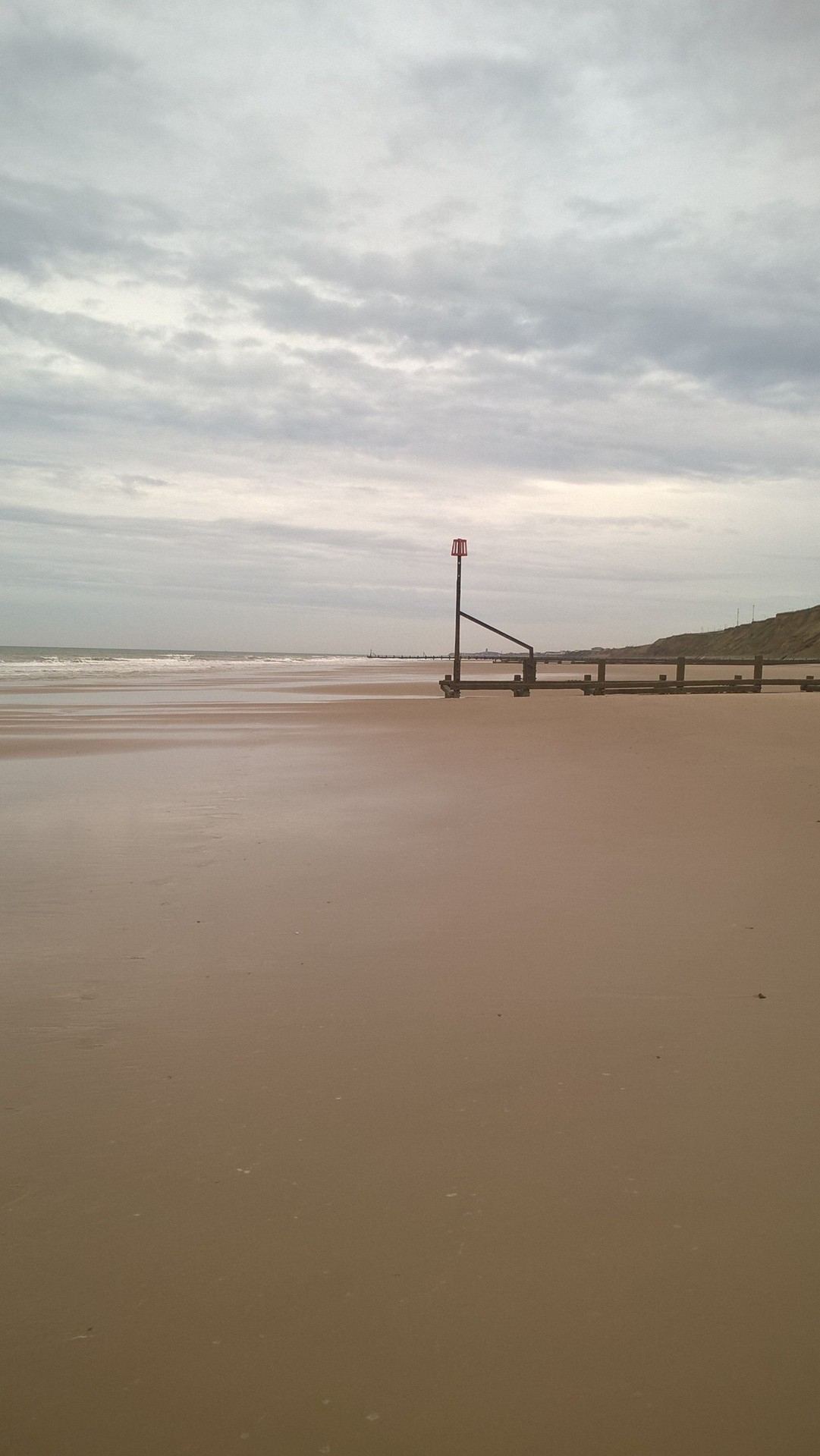 Empty sandy beach near Waxham